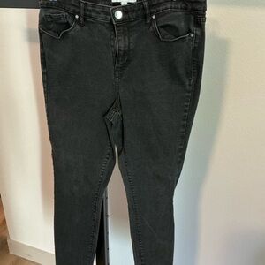 Ellen Tracy Charcoal Skinny Jeans